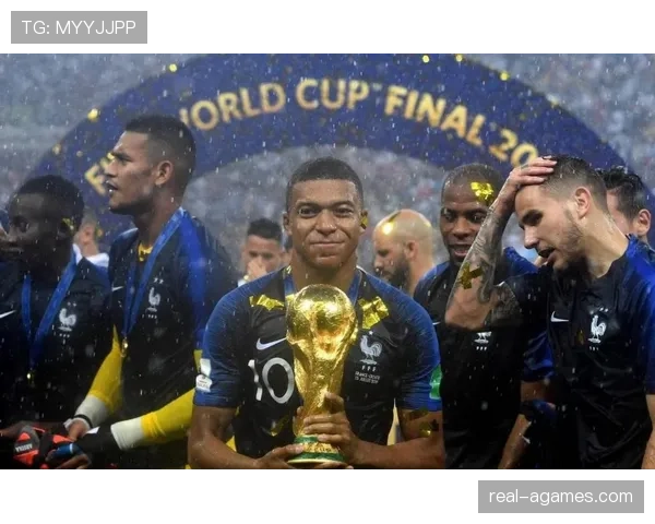 姆巴佩 vs 亨利：法国历史地位之争如何体现